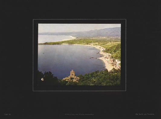 Die Bucht von Taormina, Italien, Farbenphotographie von 1910.
